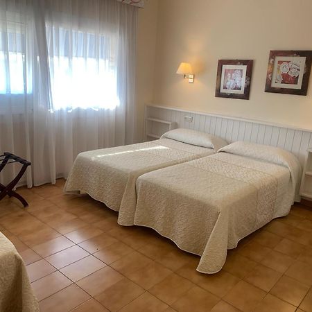 Отель Casa Feliu Санта-Сусанна Экстерьер фото