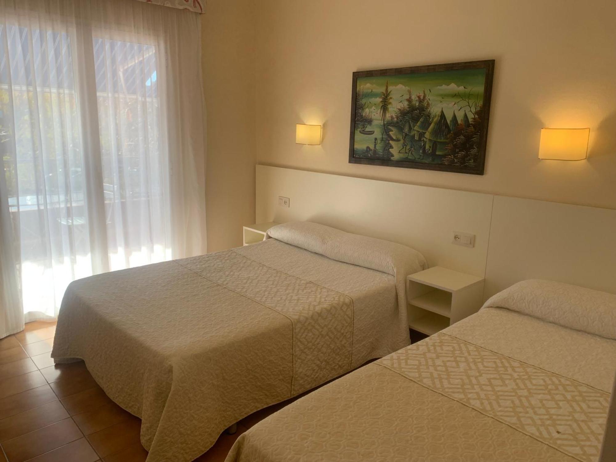 Отель Casa Feliu Санта-Сусанна Экстерьер фото